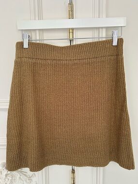 Mod Ref Knit Mini Skirt in Camel Brown